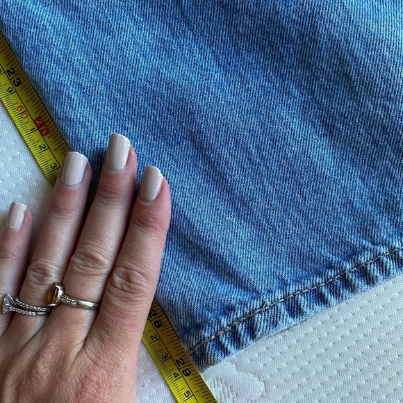 Levi’s Women’s 94 Baggy Straight Leg Jeans Size 30 Medium Wash High Rise - Picture 7 of 8